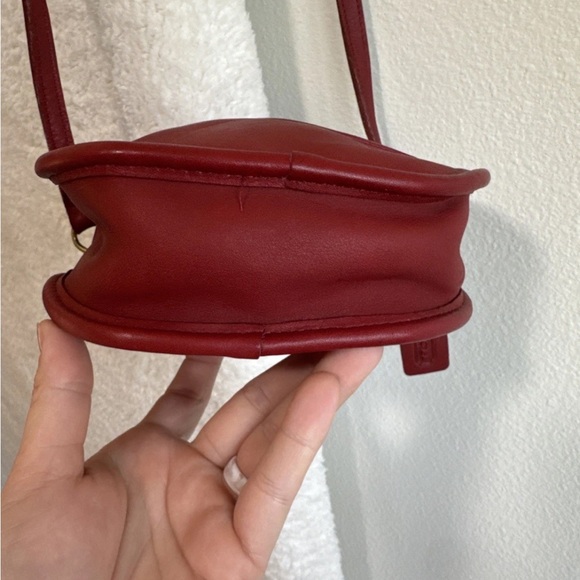 Vintage Coach Chester Canteen Red Crossbody Bag 9982 - Picture 5 of 9